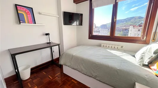 Rooms in Bilbao - photo 9