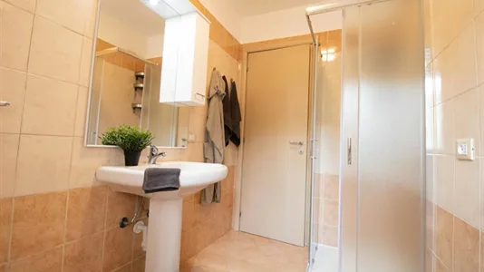 Rooms in Pavia - photo 8