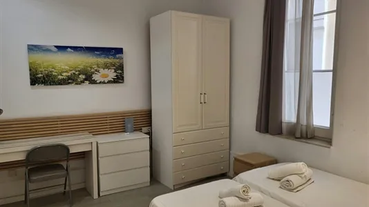 Apartments in Barcelona Eixample - photo 8