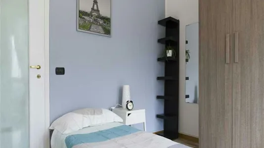 Rooms in Milano Zona 8 - Fiera, Gallaratese, Quarto Oggiaro - photo 8