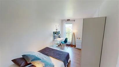 Room for rent in Nanterre, Île-de-France