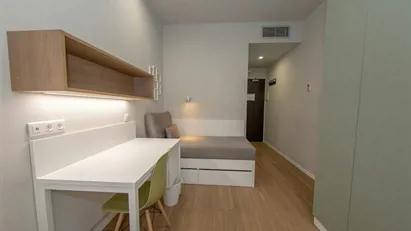 Room for rent in Barcelona Sarrià-St. Gervasi, Barcelona
