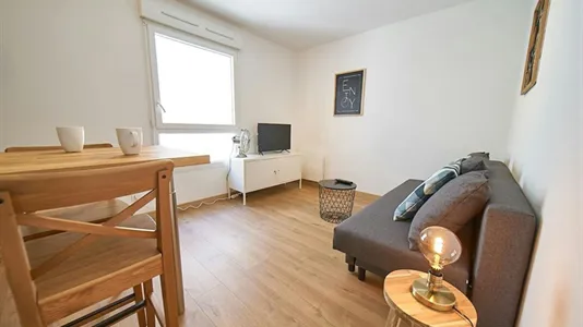 Apartments in Lyon - photo 3