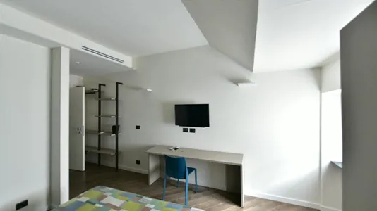 Rooms in Genoa - photo 3