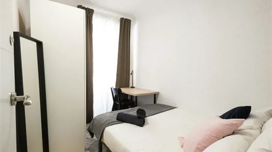 Rooms in Madrid Retiro - photo 1