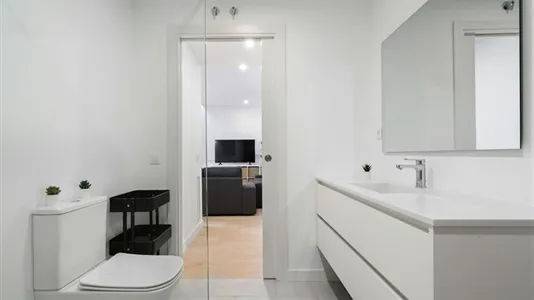 Rooms in Madrid Tetuán - photo 9