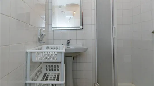 Rooms in Granada - photo 9