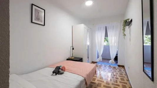 Rooms in Alcalá de Henares - photo 2