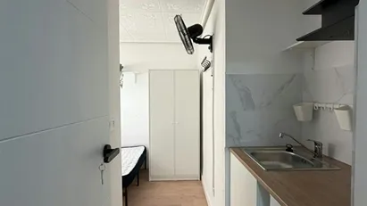 Room for rent in Burjassot, Comunidad Valenciana