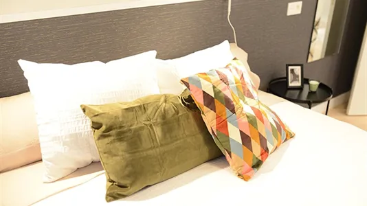 Rooms in Bilbao - photo 9