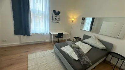 Room for rent in Munich Thalkirchen-Obersendling-Forstenried-Fürstenried-Solln, Munich