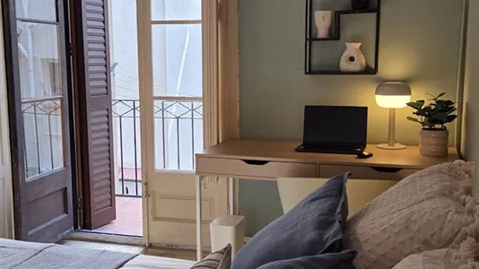 Rooms in Barcelona Eixample - photo 3
