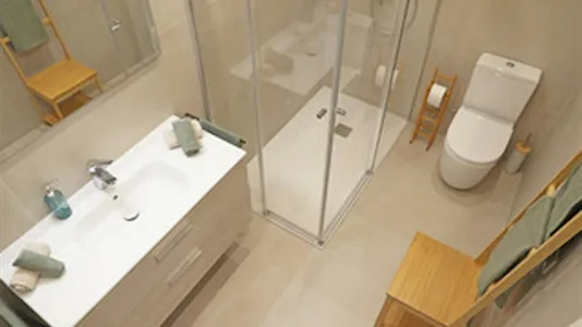 Rooms in Barcelona Sant Martí - photo 10