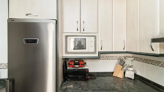 Rooms in Madrid Chamberí - photo 8