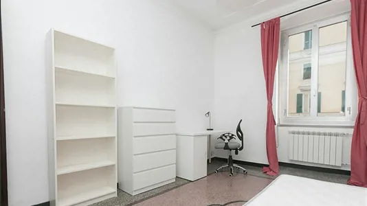 Rooms in Genoa - photo 3