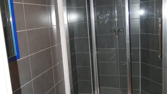 Apartments in Paris 16éme arrondissement (North) - photo 9