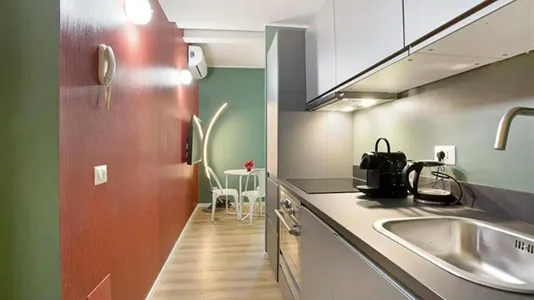 Apartments in Milano Zona 8 - Fiera, Gallaratese, Quarto Oggiaro - photo 2