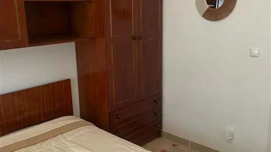 Rooms in Almada - photo 4