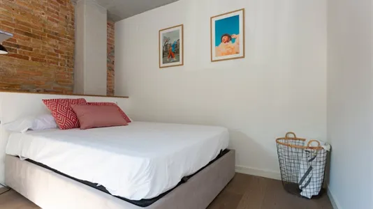 Apartments in Barcelona Eixample - photo 6