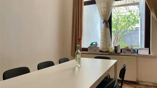 Rooms in Brussels Schaarbeek - photo 8