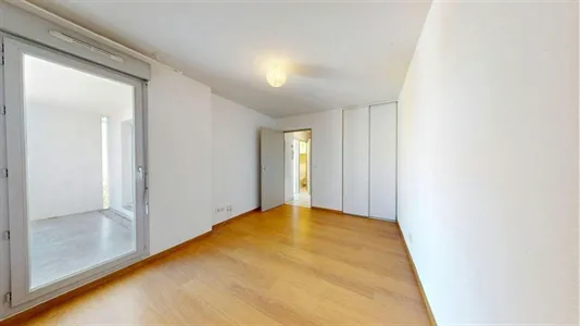 Apartments in Lyon - photo 3