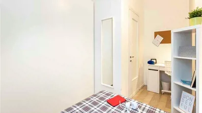 Room for rent in Milano Zona 5 - Vigentino, Chiaravalle, Gratosoglio, Milan