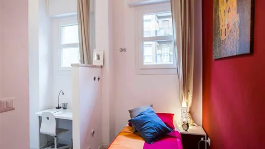 Rooms in Milano Zona 8 - Fiera, Gallaratese, Quarto Oggiaro - photo 1