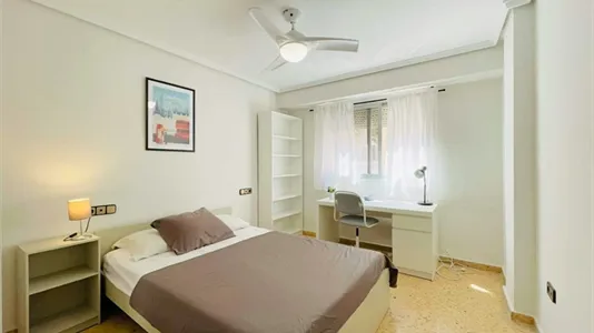 Rooms in la Punta - photo 1