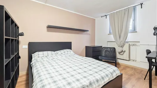 Rooms in Milano Zona 2 - Stazione Centrale, Gorla, Turro, Greco, Crescenzago - photo 2