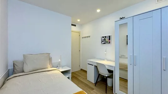 Rooms in Barcelona Nou Barris - photo 1