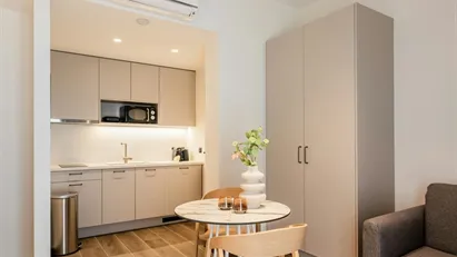 Apartment for rent in Athens Ampelokipoi, Athens