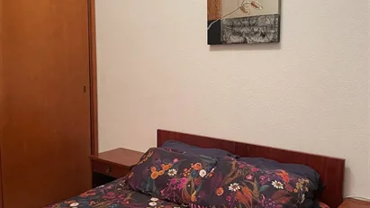 Room for rent in Almada, Setúbal (Distrito)