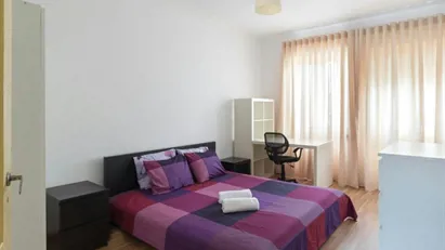 Room for rent in Porto (Distrito)