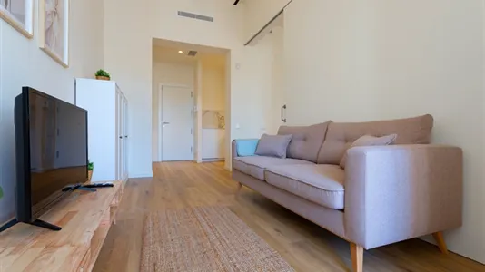 Apartments in Barcelona Eixample - photo 4