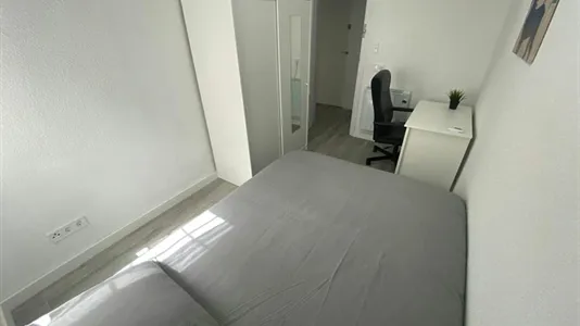 Rooms in Adaro - photo 4