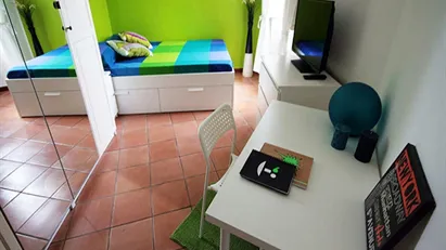 Room for rent in Milano Zona 1 - Centro storico, Milan