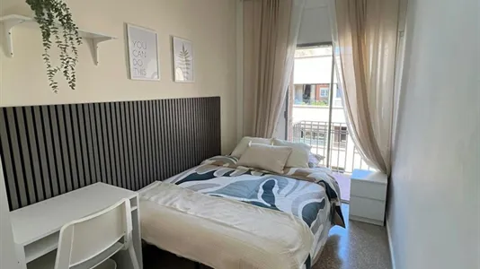 Rooms in Godelleta - photo 1