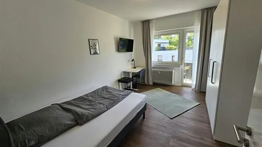 Rooms in Frankfurt Bornheim/Ostend - photo 3