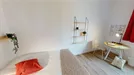 Room for rent, Nanterre, Île-de-France, &lt;span class=&quot;blurred street&quot; onclick=&quot;ProcessAdRequest(9306044)&quot;&gt;&lt;span class=&quot;hint&quot;&gt;See streetname&lt;/span&gt;[xxxxxxxxxxxxx]&lt;/span&gt;