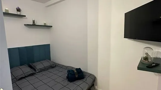 Apartments in Paris 17ème arrondissement - photo 4