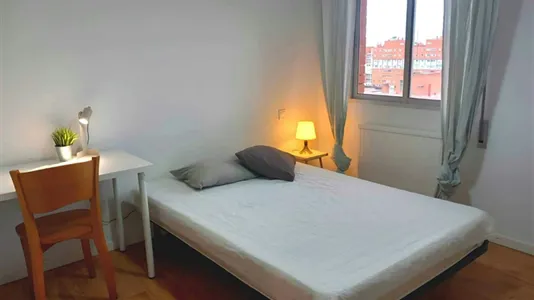 Rooms in Madrid Puente de Vallecas - photo 2