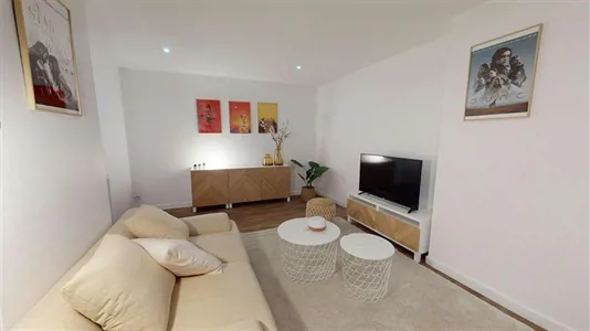 Rooms in Lyon - photo 3