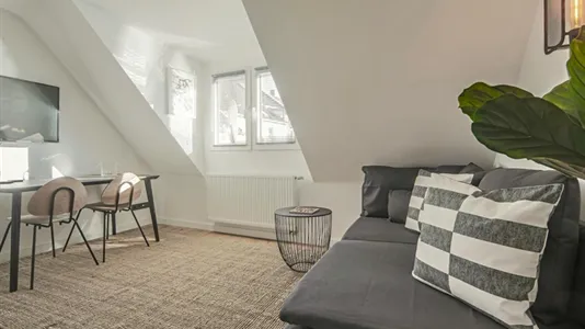 Apartments in Dusseldorf - photo 2