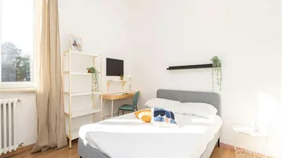 Room for rent in Milano Zona 9 - Porta Garibaldi, Niguarda, Milan