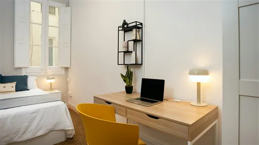 Rooms in Barcelona Eixample - photo 2