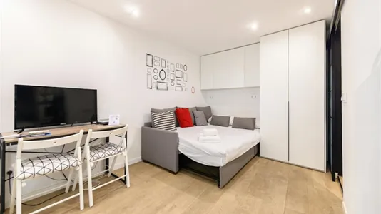 Apartments in Madrid Centro - photo 9