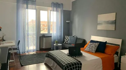 Room for rent in Turin, Piemonte