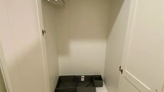 Rooms in Madrid Chamberí - photo 4