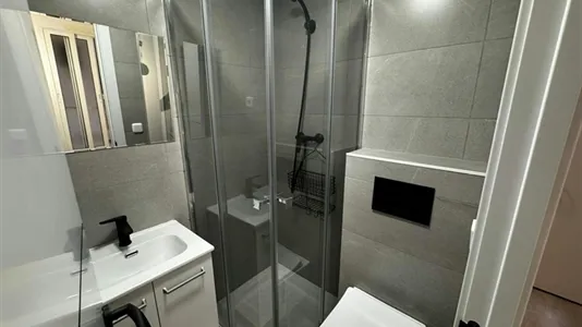 Rooms in Madrid Centro - photo 5