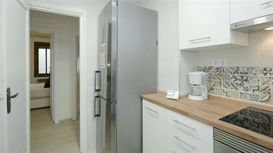 Rooms in Barcelona Eixample - photo 5